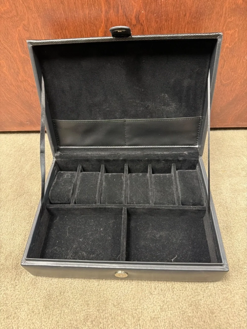 Tech Swiss Black Leather Valet Box